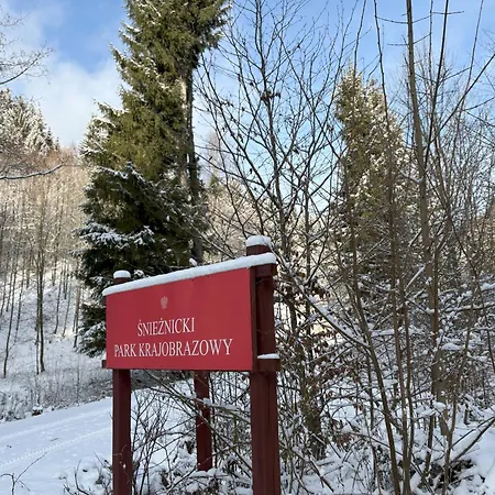 Apartman Przystanek Dzika Dolina *