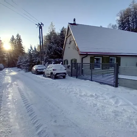 Apartman Przystanek Dzika Dolina *